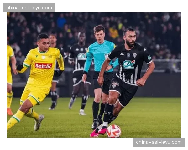 天气预报：昂热对阵梅斯比赛日将有小雨，或影响比赛进程